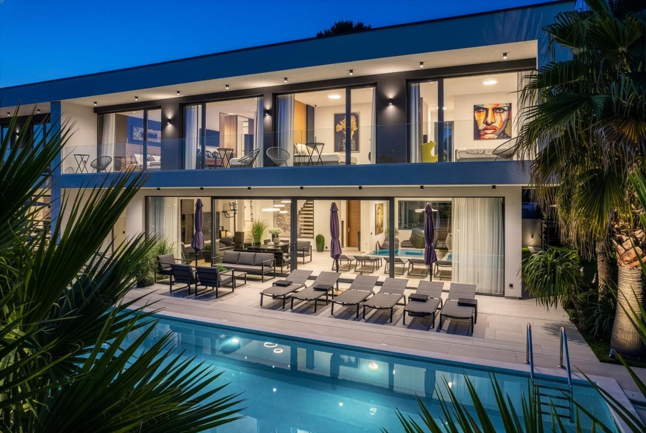 Luxury TABOO Villa & Spa in Medulin for 8 people with heated pool & wellness area - Ferienwohnung Medulin
