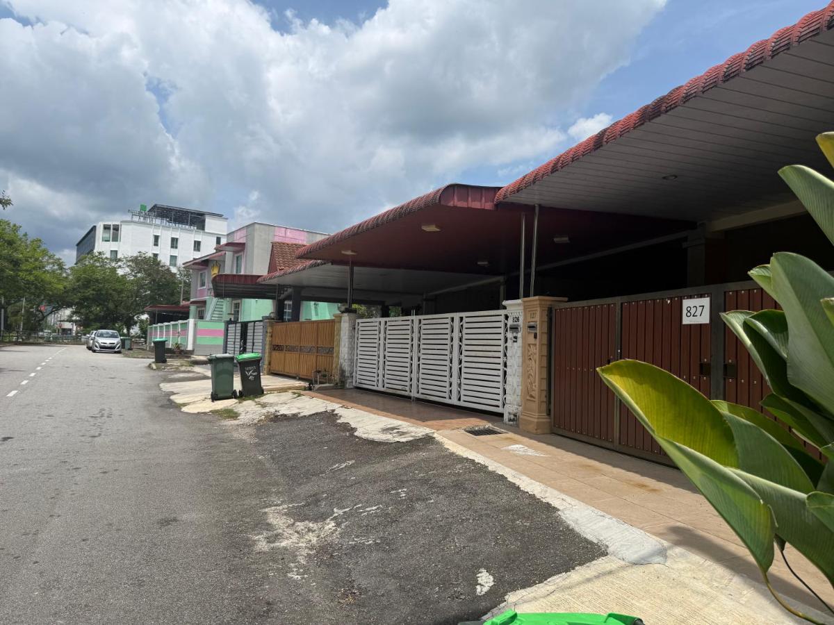 Nasrin Homestay Kota Kenari Kulim - Ferienwohnung Kulim