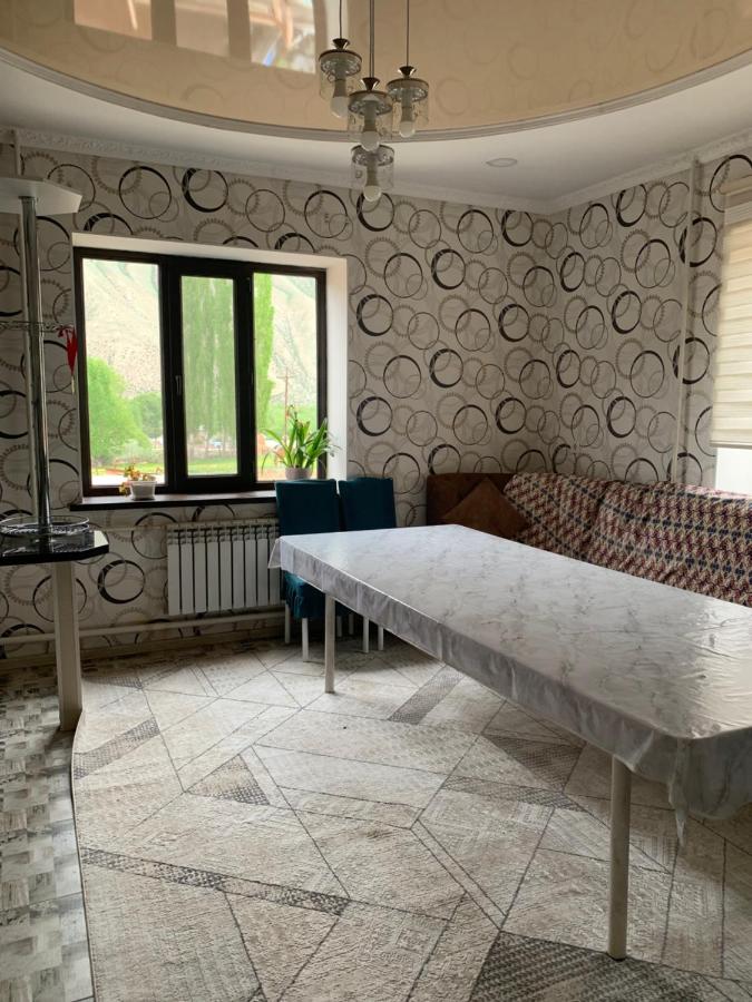 Гостевой дом - Ferienwohnung Kyzyloy