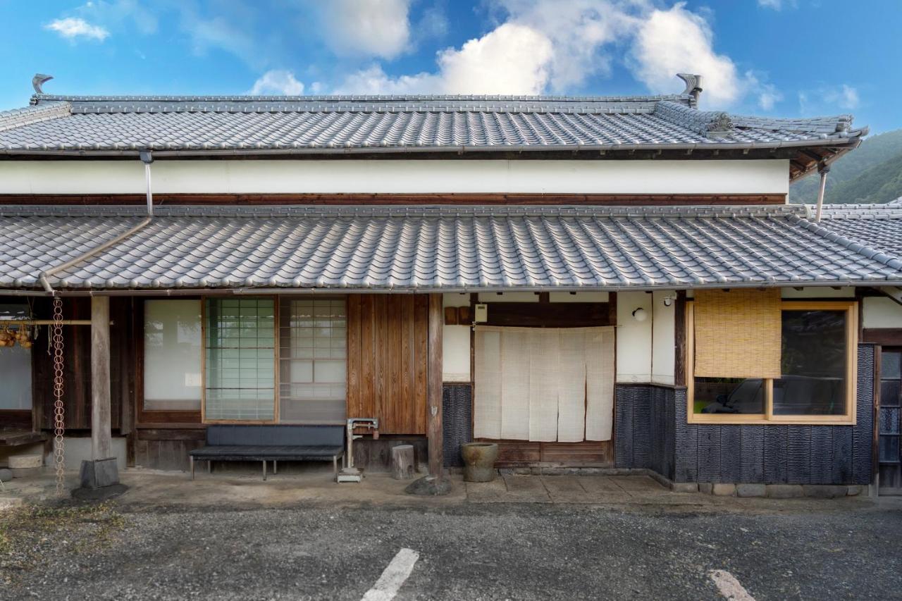 彡Sen - 土間のある築160年古民家 160-Year-Old Traditional House with Garden & Doma - B&B Tōon