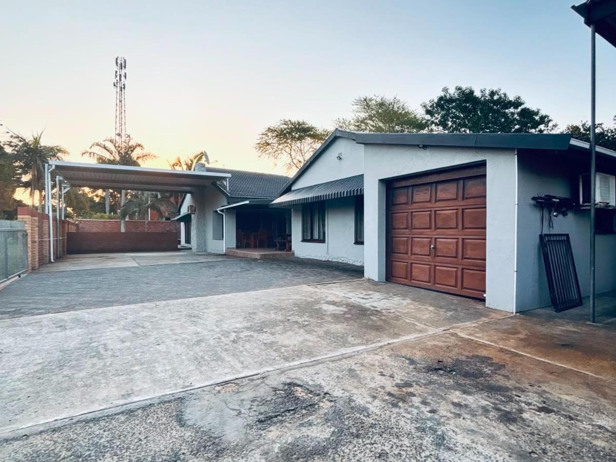 Fisherman's 6-Bedroom Family Home - B&B Saint Lucia