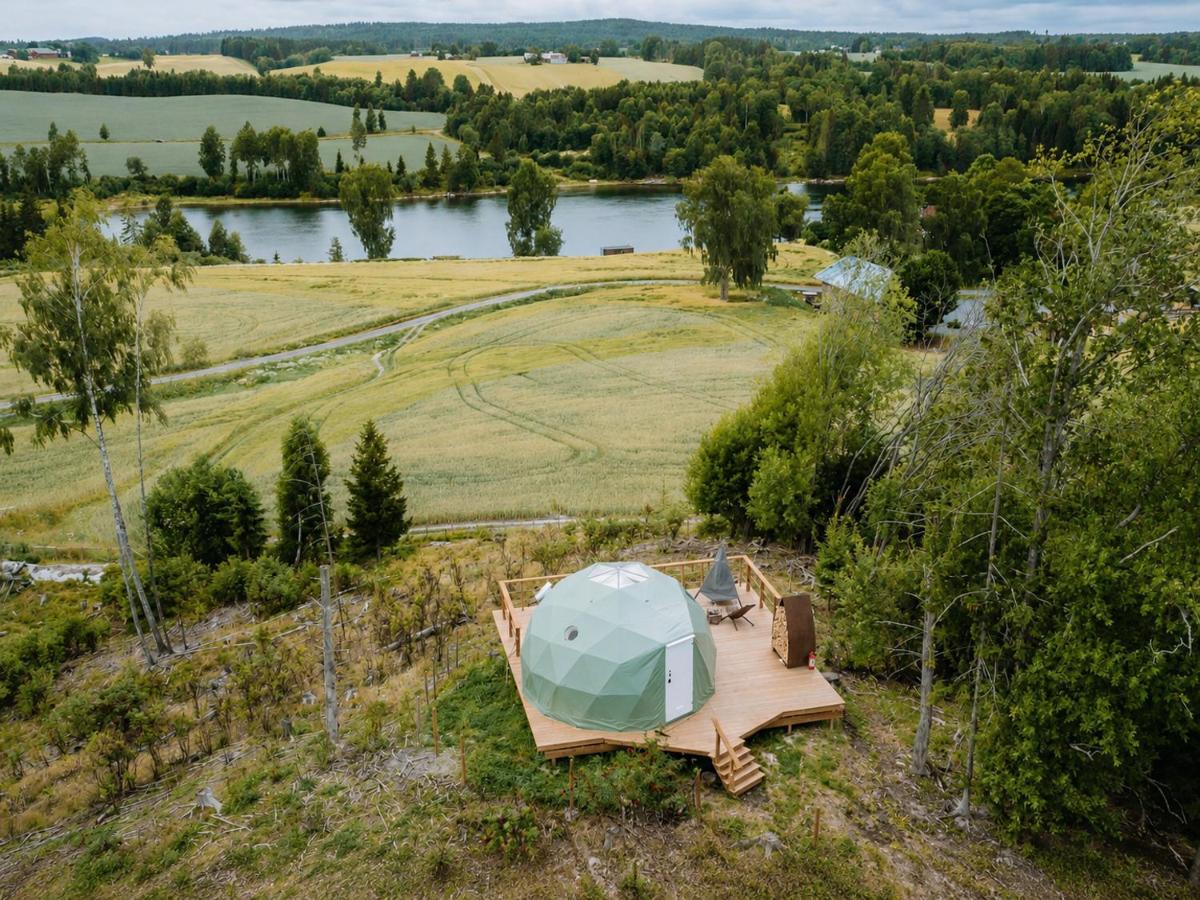 Luxury Tent Pano