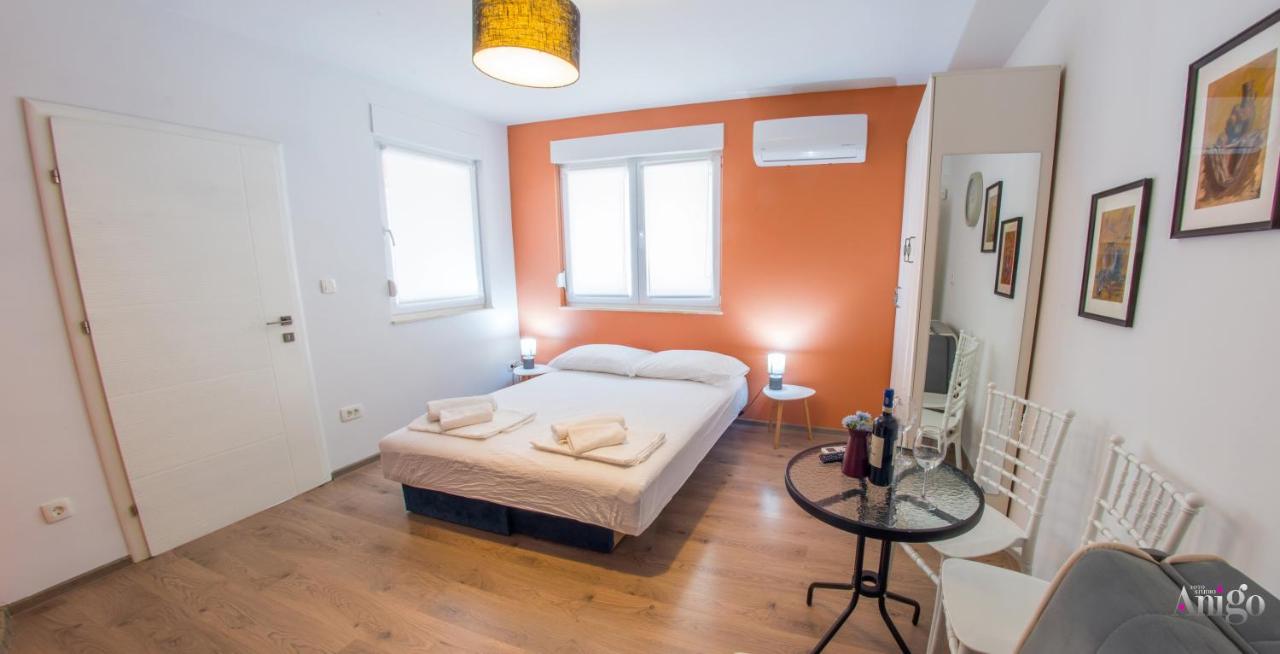 Enigma 2 Apartments Mostar - Free Private Parking - B&B Mostar