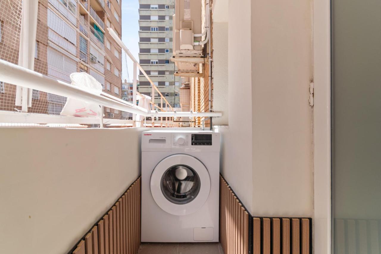 Barcelona Stadium Signature Apartment - Bed and Breakfast Barcelona