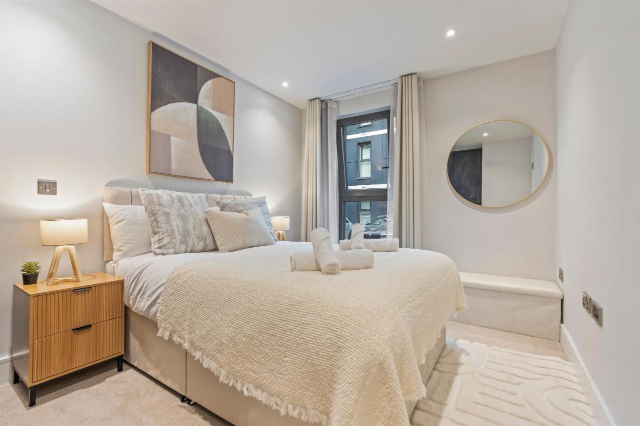 Luxury 1BR - Sleeps 4 - Near Piccadilly Line - B&B New Barnet