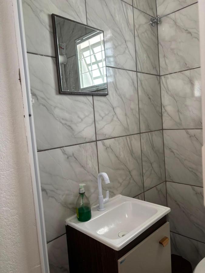 Chambre Familiale avec Salle de Bains Commune