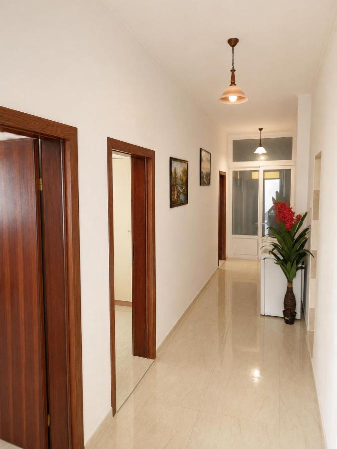 Ulpiana Grand Apartment - B&B Dulcigno