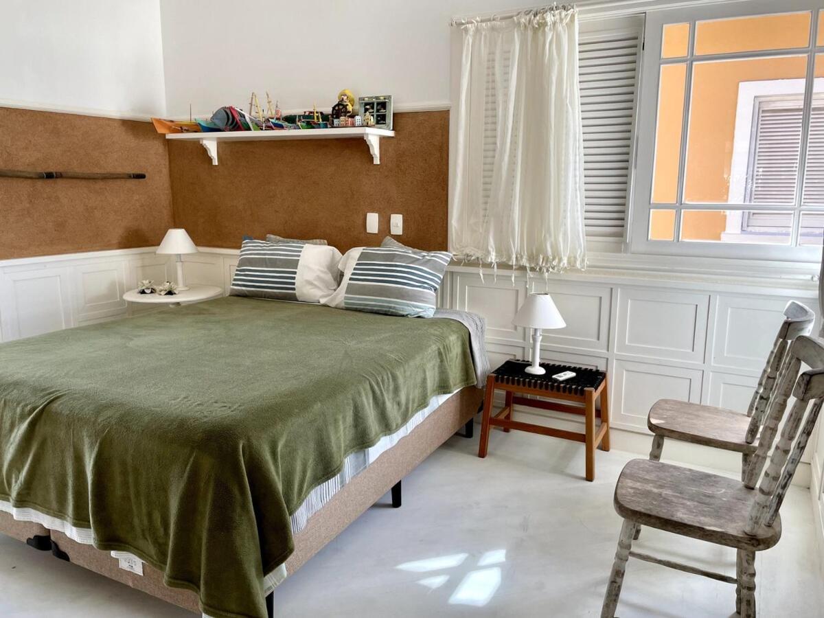 Pé na areia e de frente para o mar em Juqueí - Chambres d'hôtes São Sebastião