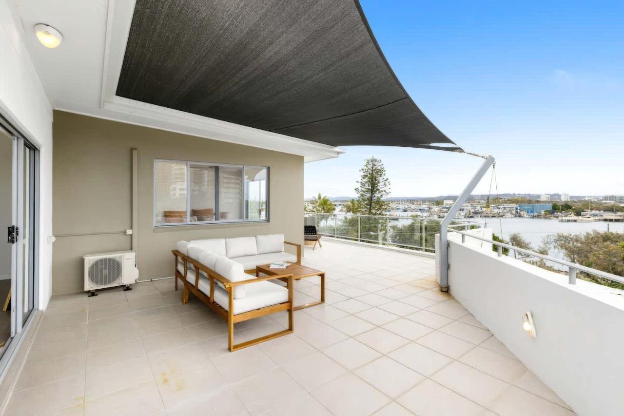 Point Cartwright Penthouse - Ocean and River Views - Bed and Breakfast Poatina