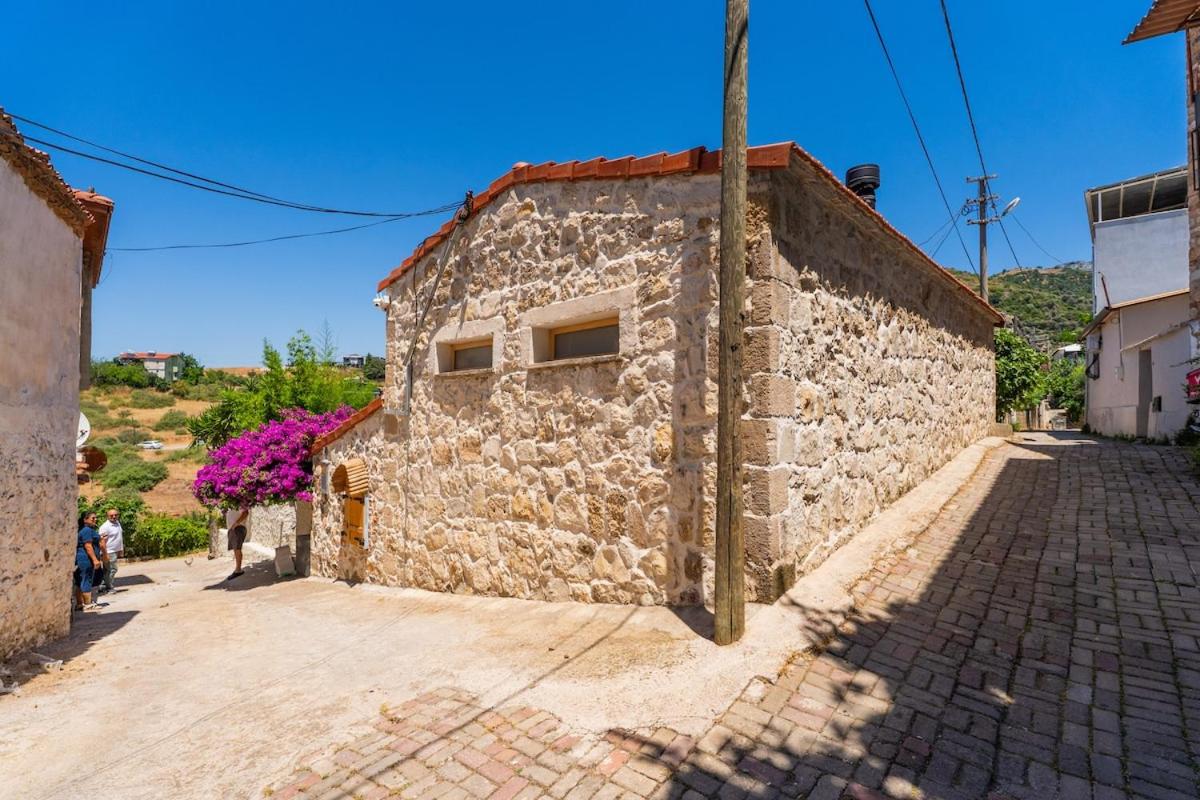 The Magic of the Stone House, with Heated and Cooled Pool & a Peaceful Escape - Chambres d'hôtes Izmir
