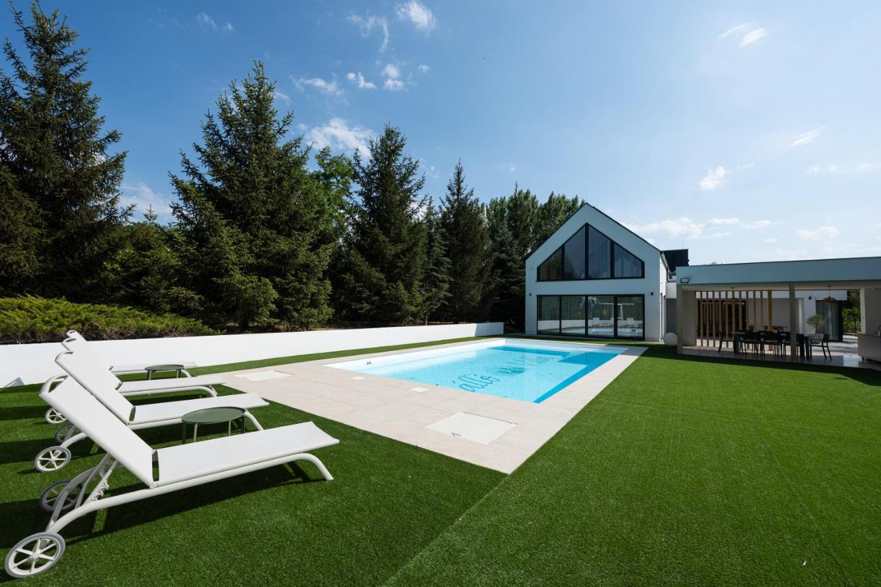 Kálló Villa - B&B Nagykálló