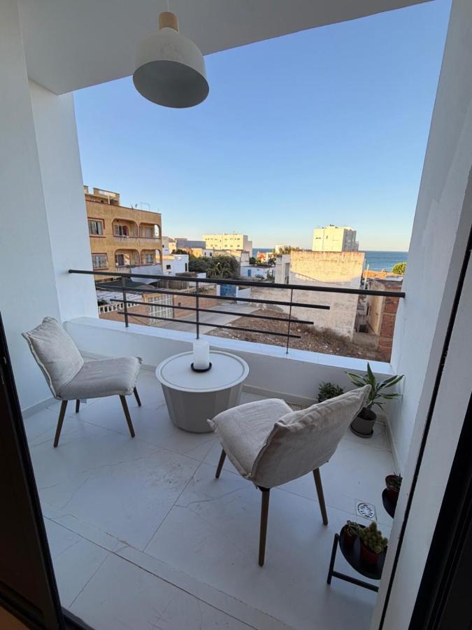 Luxurious Seaside Apartment in Azla, Morocco - Bed and Breakfast Azla
