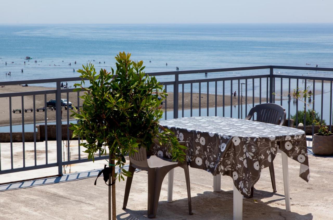 B&B Ulcinj - Apartments Feniks - Bed and Breakfast Ulcinj