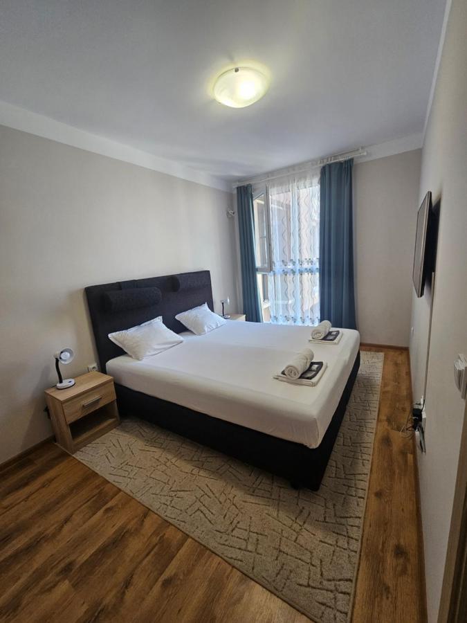 Apartamento con vistas a la piscina 