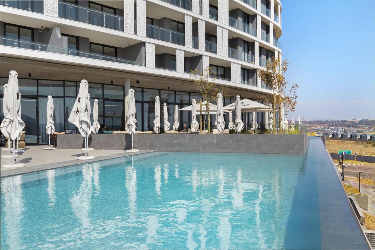 Ellipse Waterfall 31001 - B&B Midrand