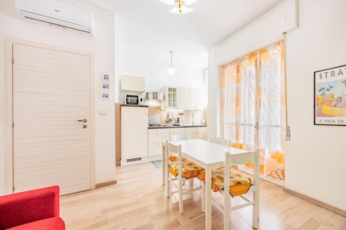 Appartamento Simona by RD Domus - Ferienwohnung Spotorno