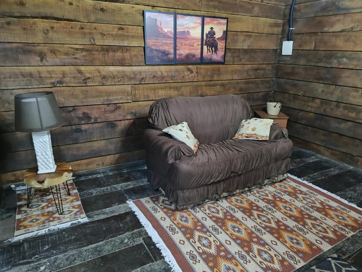 Cabana Country 2 nas Montanhas - B&B Campos do Jordão