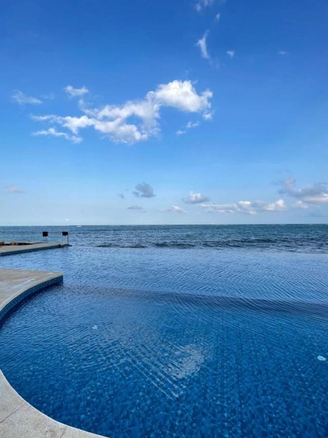 One-Bedroom Apartment - Oceanfront