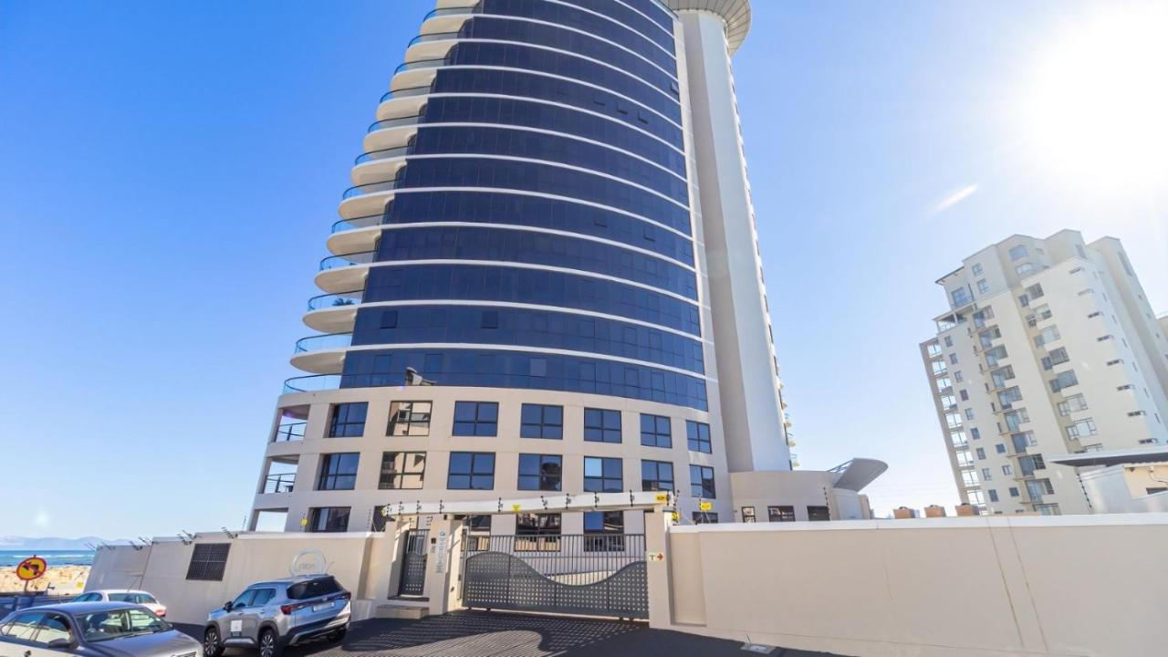 Luxury 3BR - 804 Ocean View Pool & Parking Beach Walks - Chambres d'hôtes Strand