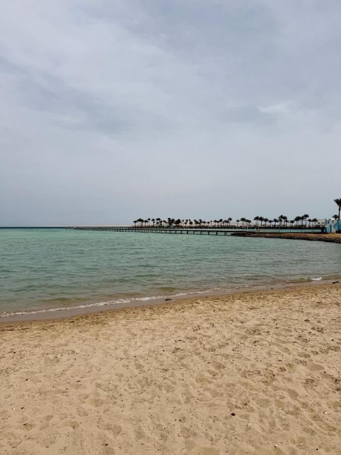 Albert Luxury Seaside View Studio , Direct Beachfront, Red Sea, Hurghada, 54sqm - Ferienwohnung Hurghada