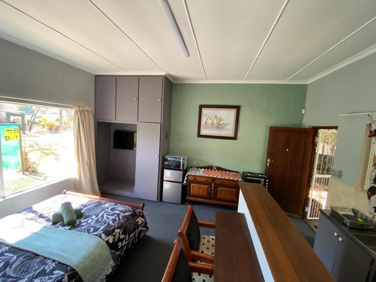 Queen Room - B&B Howick