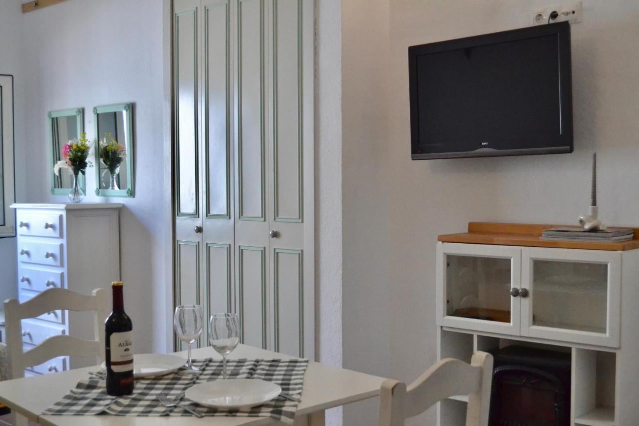 Suite a 3 minutos de La Ermita y Doñana, Jacaranda - Bed and Breakfast El Rocío