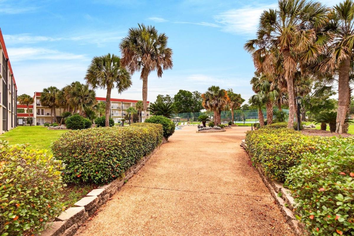 Beachside Living C207 - B&B Biloxi