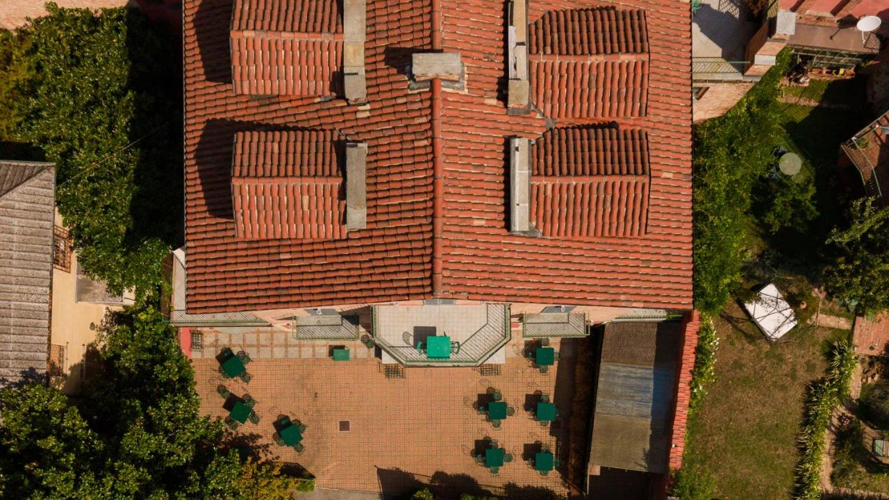 Appartamenti Castello nel Cuore del centro storico di Asti - Chambres d'hôtes Asti