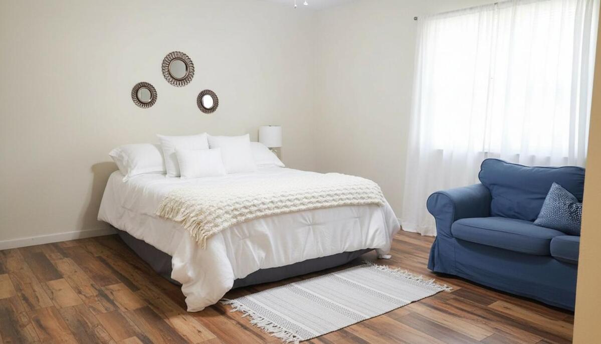 Gainesville 2BR 2BA Comfort Stay - Bed and Breakfast Gainesville