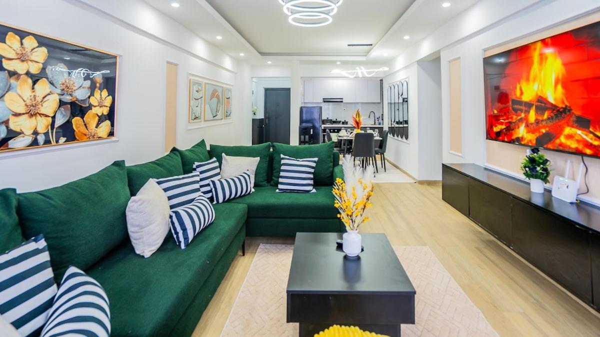 SPECIOUS two bedroom apartment with 3 beds - Chambres d'hôtes Nairobi