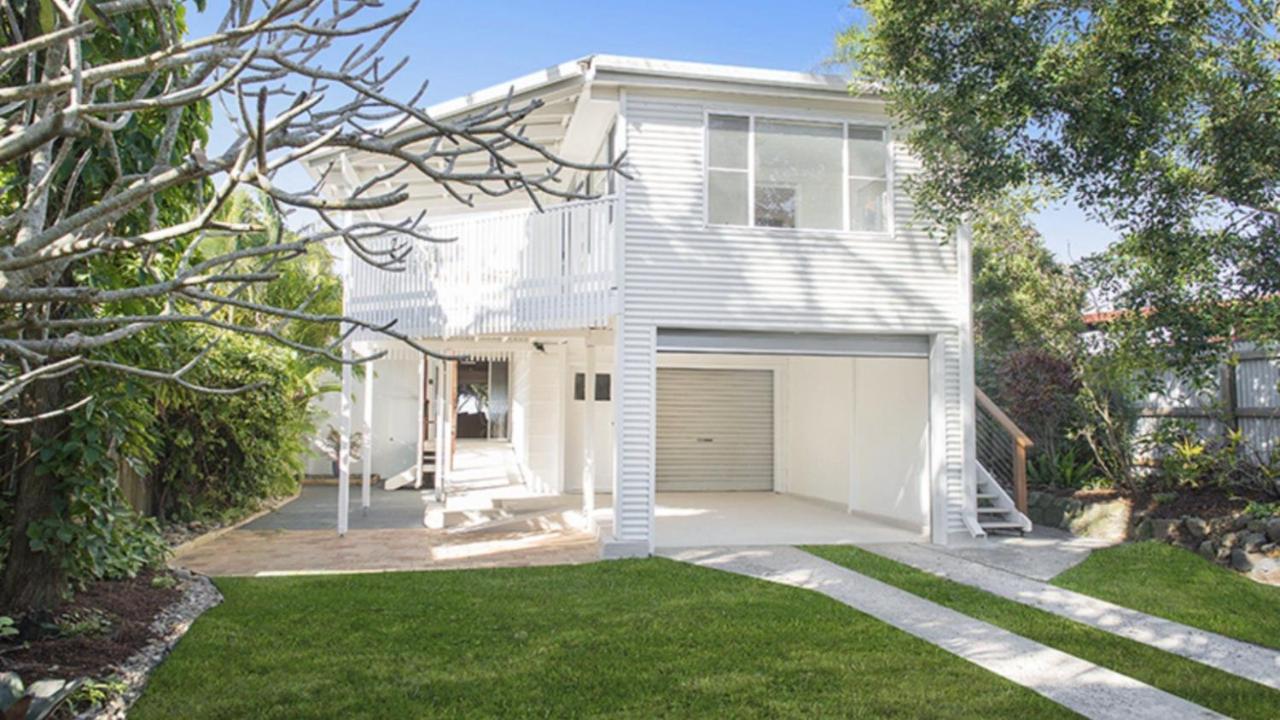 Whalesong - B&B New Brighton