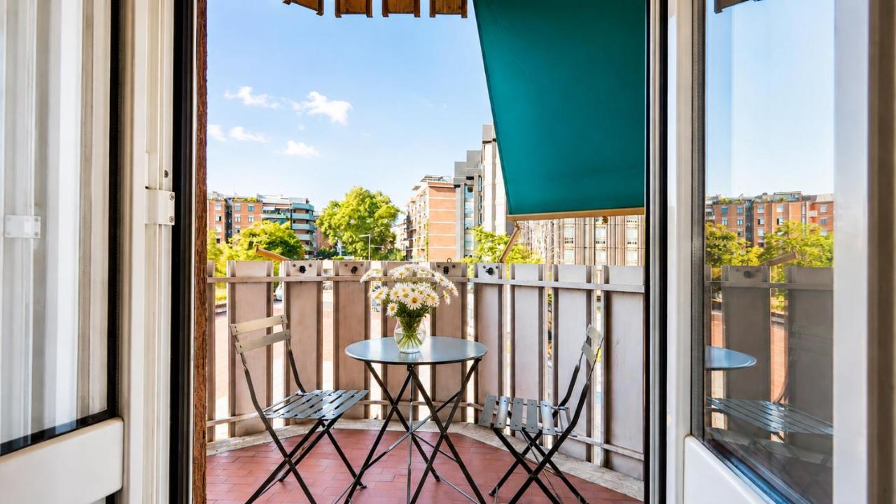 Elegantis Trastevere Suite with Terrace - Comfort in Most Charming District - B&B Roma