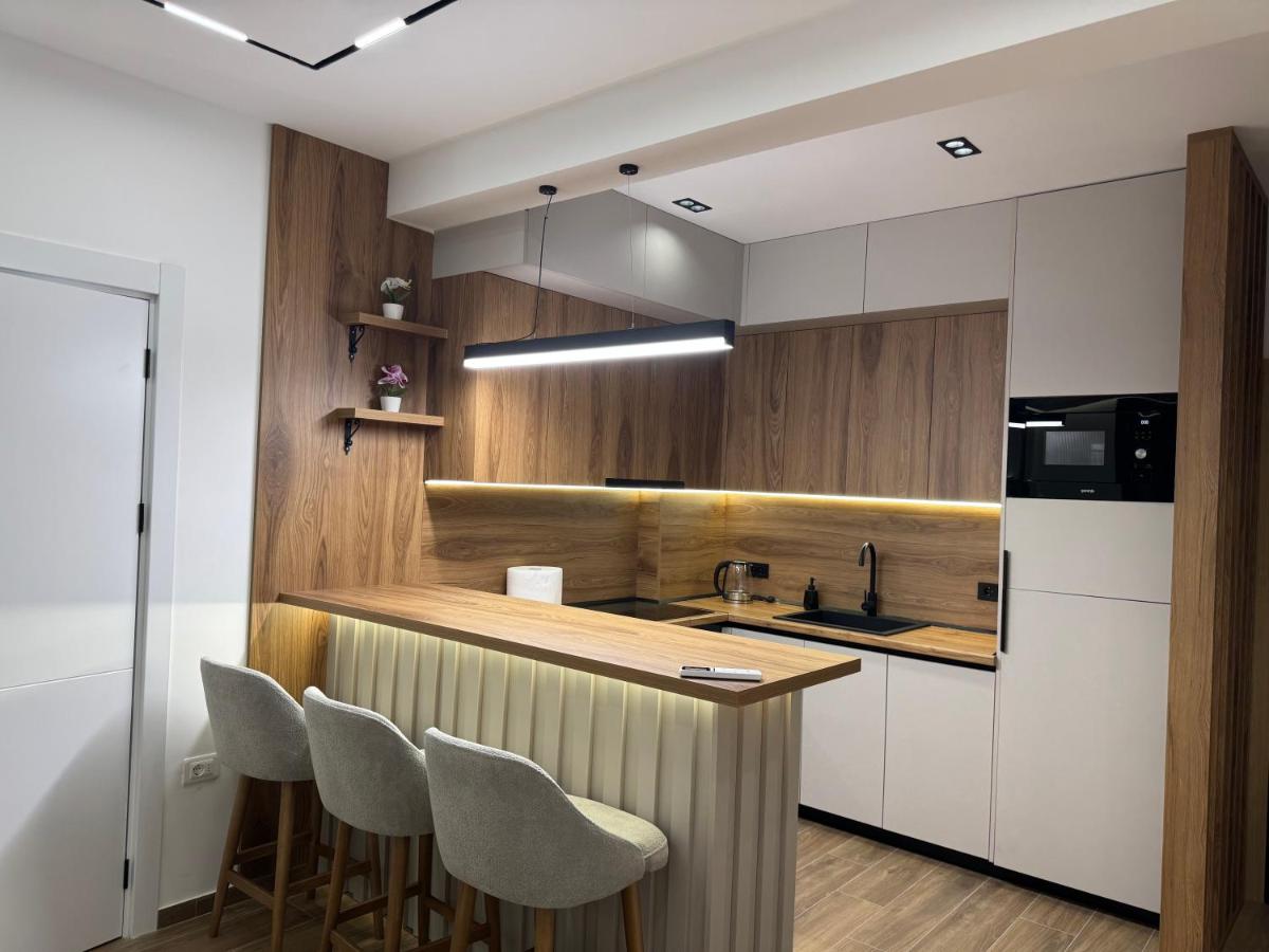 SunnSea Apartment - Ferienwohnung Ulcinj