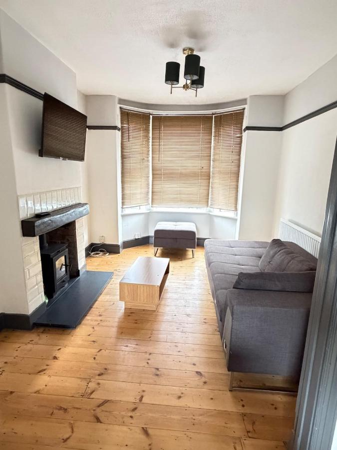 3 Bedroom House Contractor Friendly Long Stays Welcome - B&B Bedford