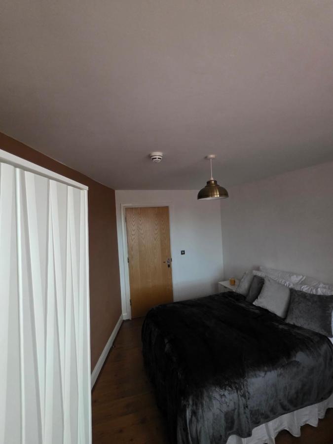 Modern 2 Bed 2 Bath City Apartment - B&B Birmingham