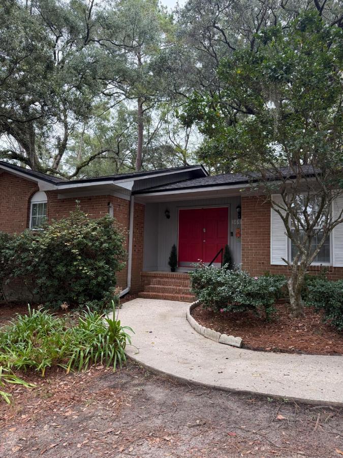 Beautiful pool home near FSU, capitol, and FAMU! - B&B Tallahassee