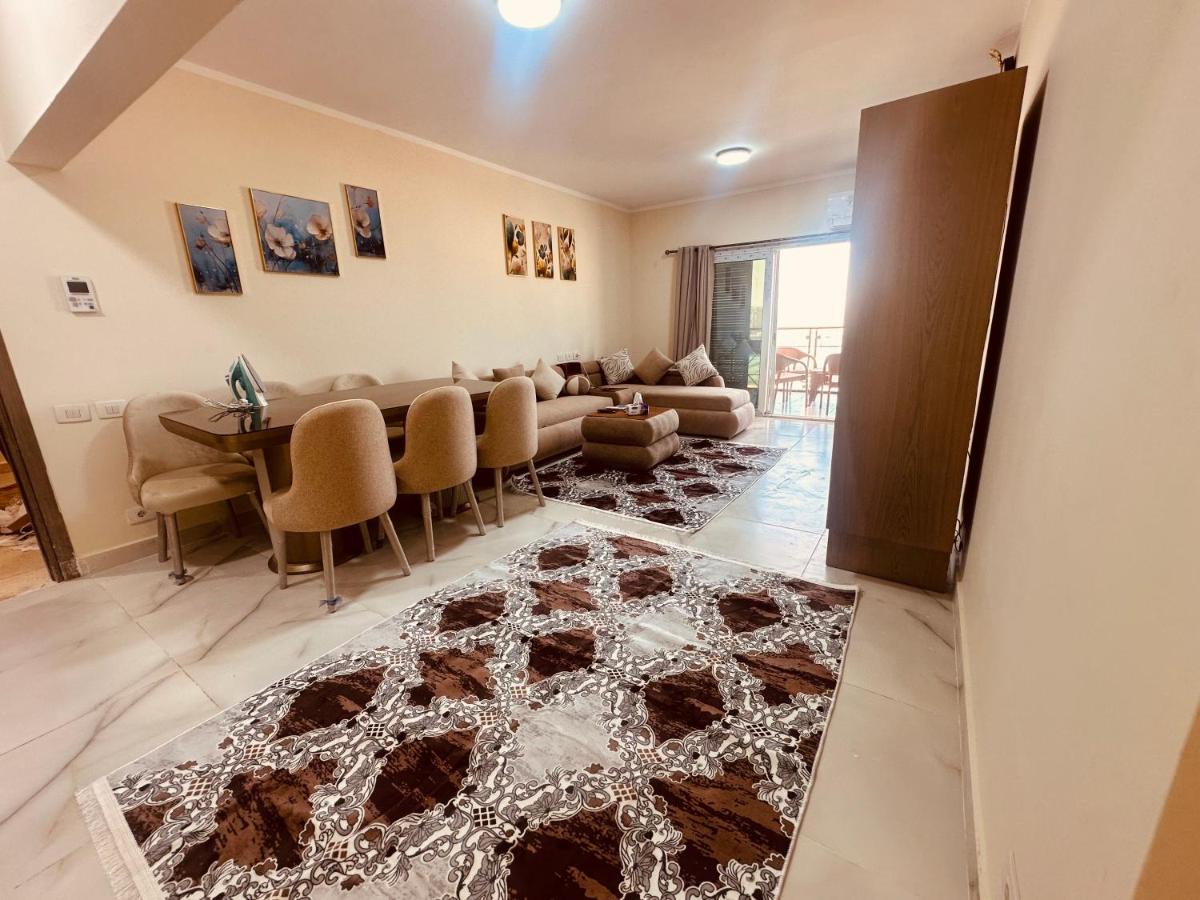 Luxury 2BR Downtown New Alamein Beach Pool - B&B El Alamein