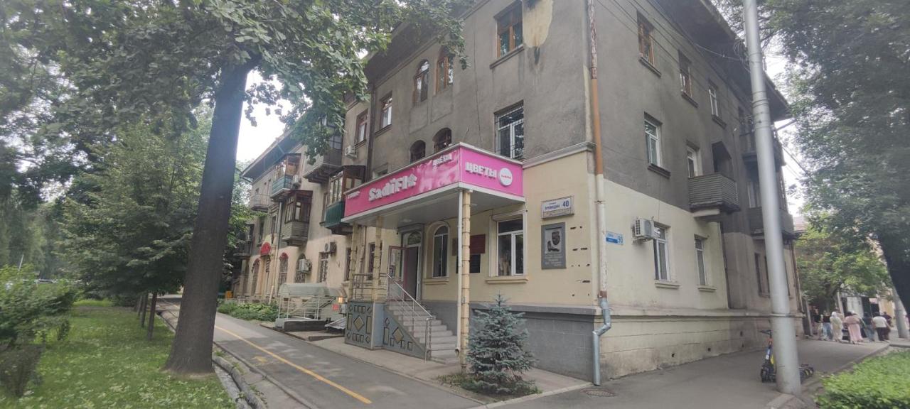 Solutel apartments Erkindik blvd - Bed and Breakfast Bisjkek