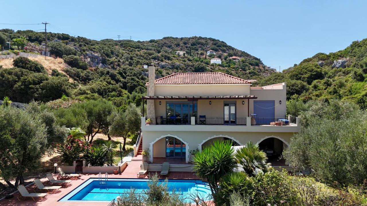Villa Mystiko - B&B Almirida