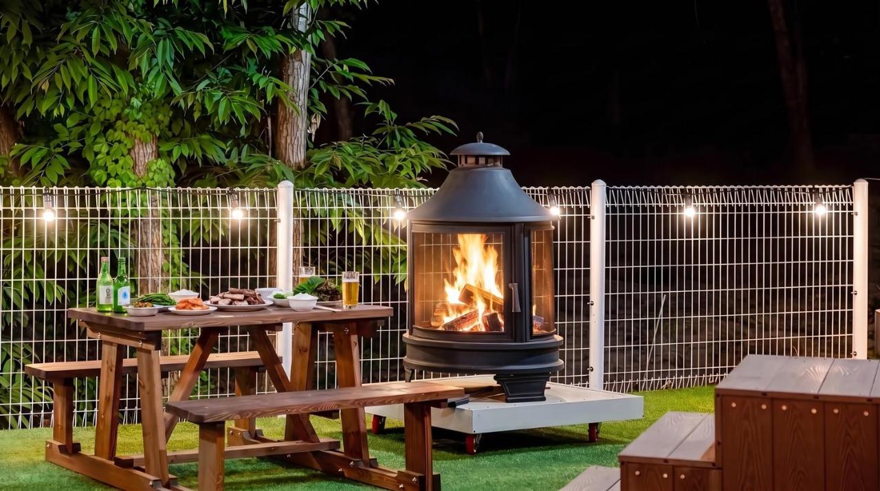 Gangneung PineHill Park Pension&Caravan - B&B Gangneung