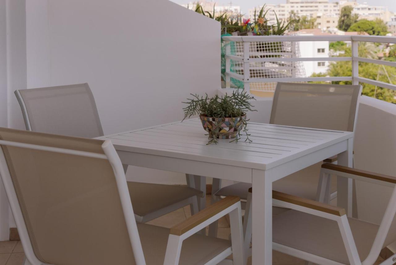 STAY Sunshine City Apartment - B&B Larnaka