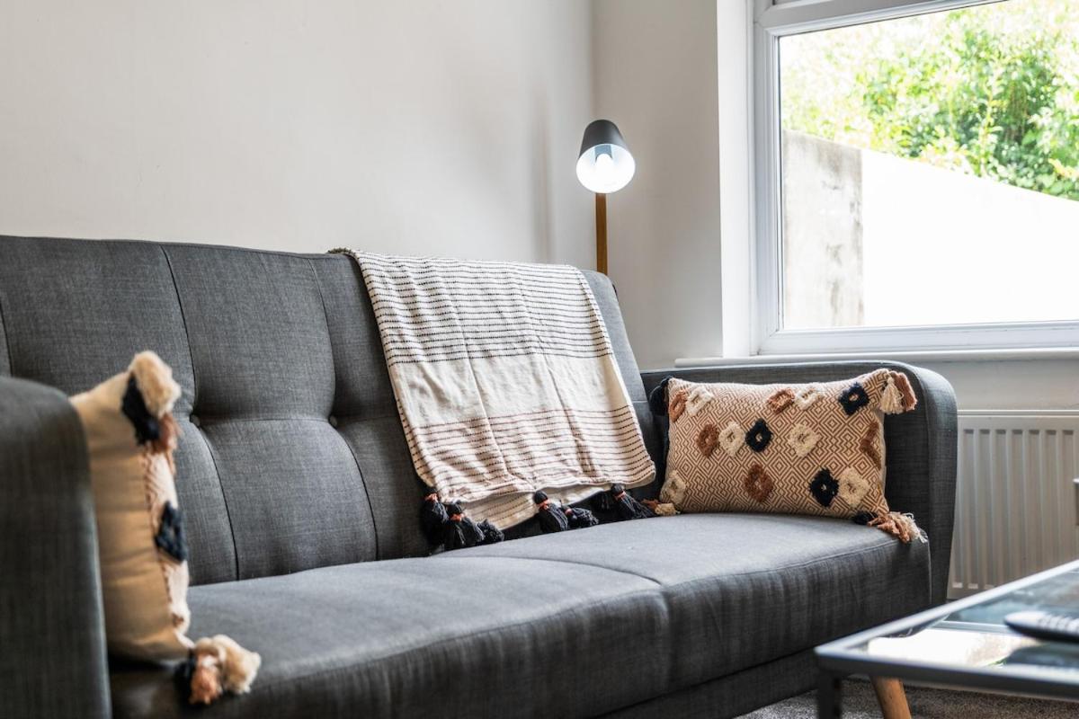 4-Bed Home, Sleeps 8, 3 Bathrooms, Wi-Fi - B&B Bristol