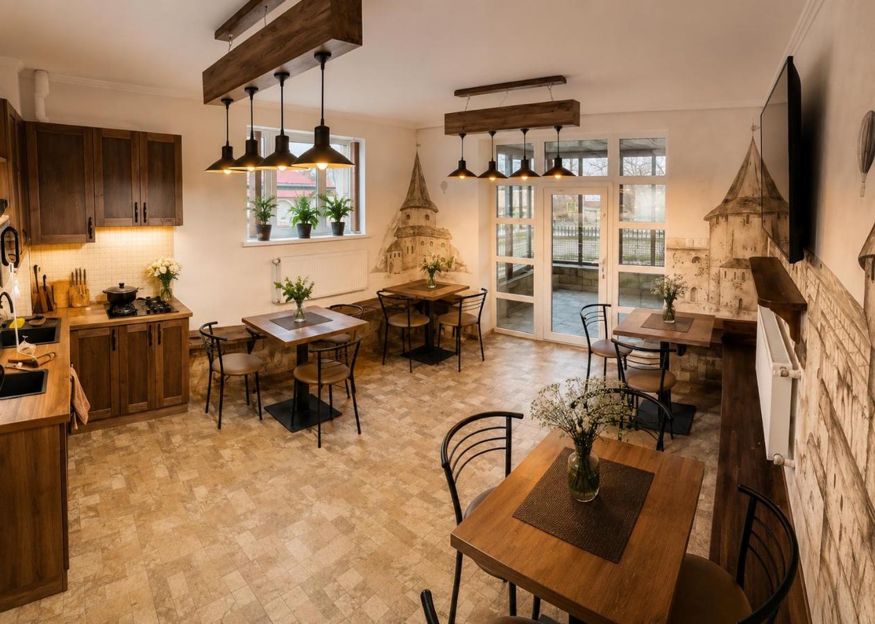 Family ЛюКс - B&B Kamyanets-Podilskyi