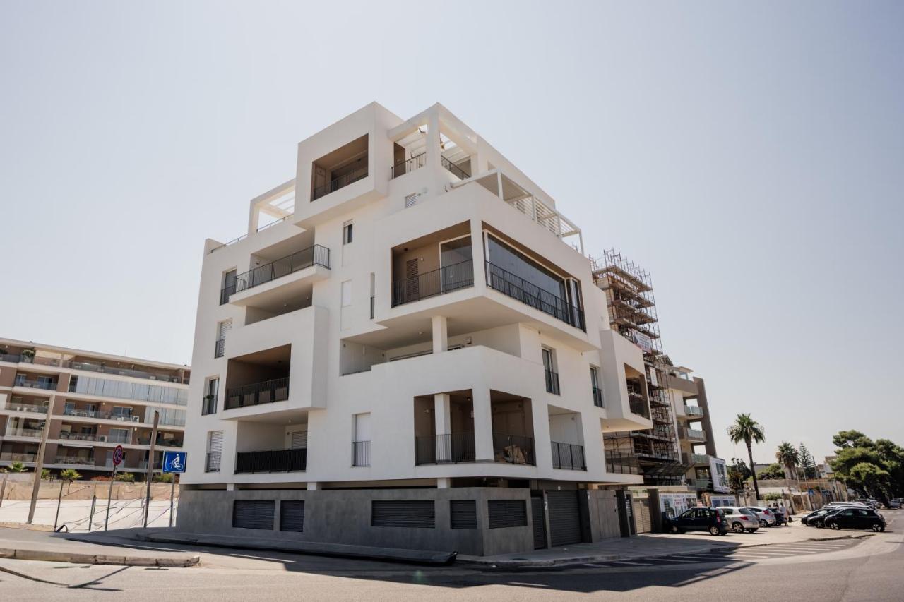 Tell Him Apartment Seafront - B&B Bari