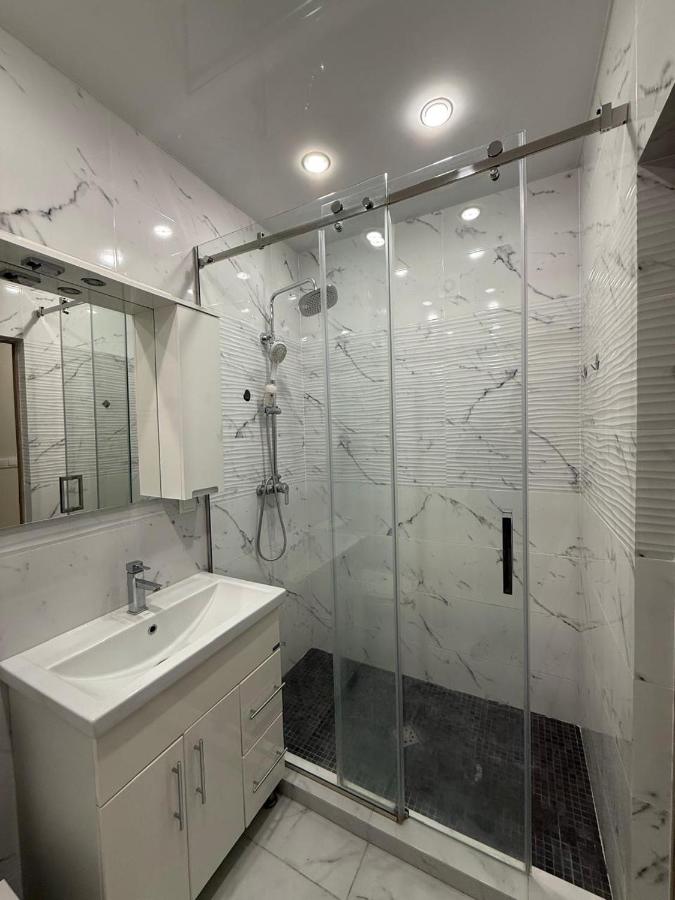Солнечная квартира - Ferienwohnung Jerewan
