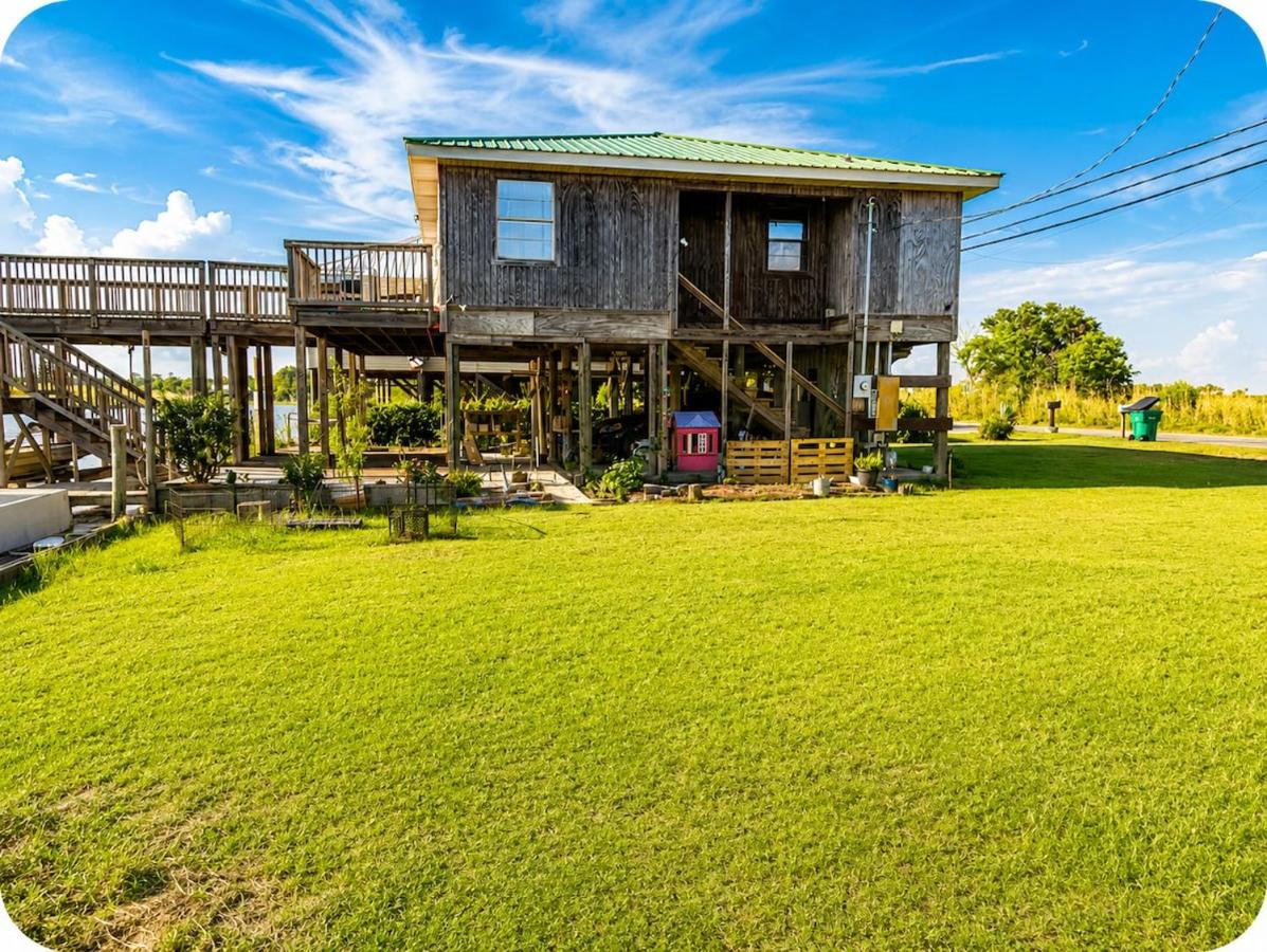 Waterfront Retreat - B&B Slidell