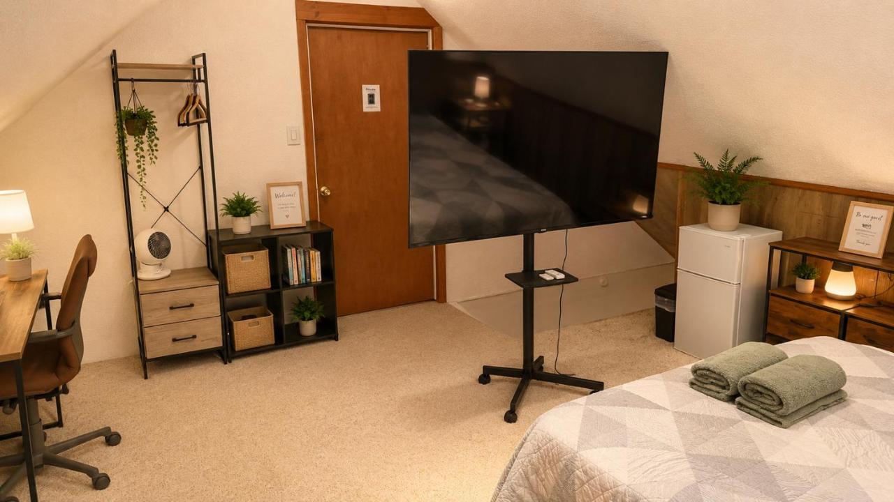 Premium & Stylish Room Near Boston & The Airport 10 Minutes Away - Chambres d'hôtes Somerville