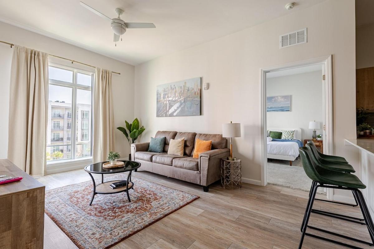 Modern Escape Universal Bright & Fully Equipped - B&B Orlando