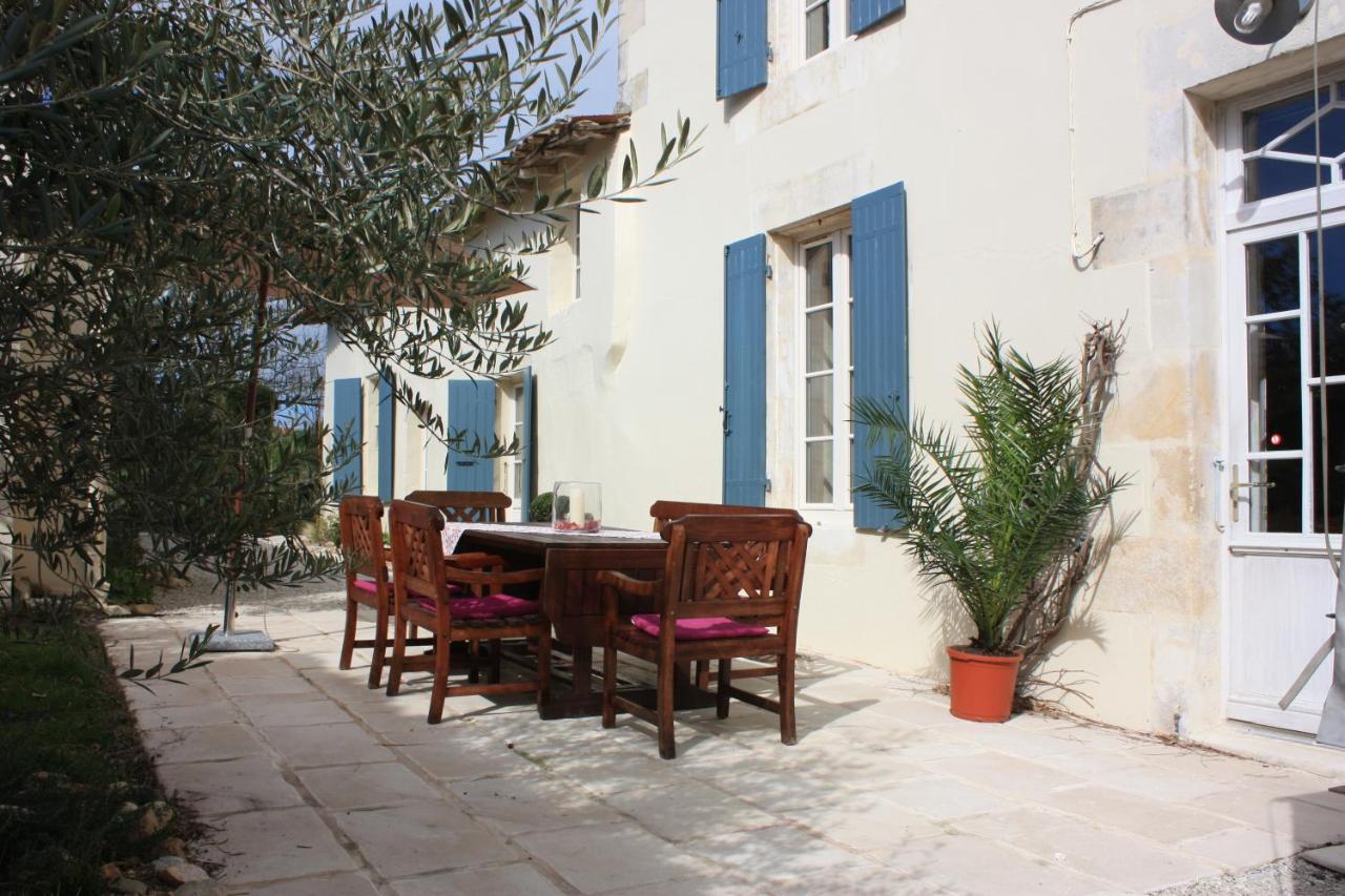 B&B Mortagne-sur-Gironde - Le Chai O Soleils - Bed and Breakfast Mortagne-sur-Gironde