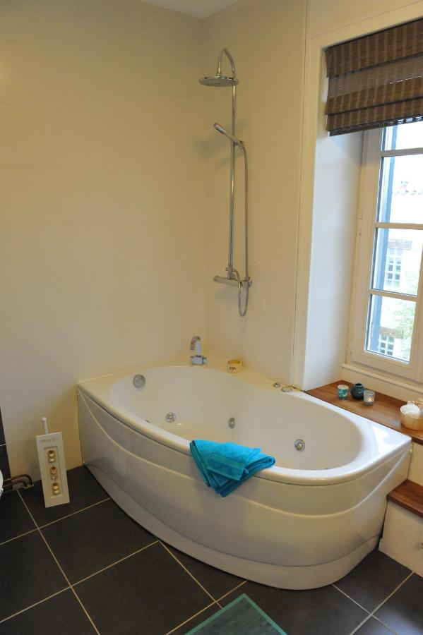 Le Chai O Soleils, maison charentaise pleine de charme! - Bed and Breakfast Mortagne-sur-Gironde